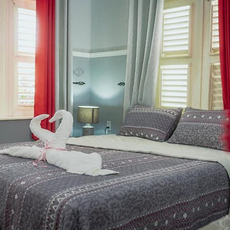 The Time Apartments Curacao Willemstad Extérieur photo